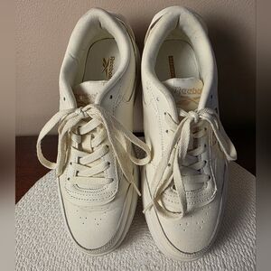 Women's Cream G Tech Reebok Leather Court Athletic Shoes